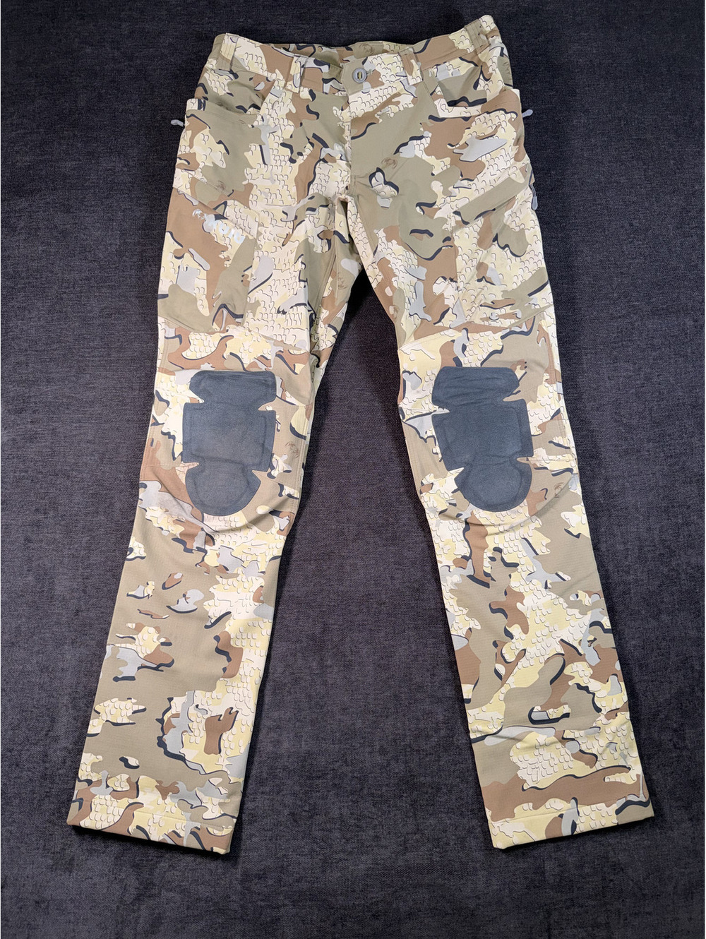 Kuiu Talus Hybrid Tactical Pants Size 36 T in Desert Camouflage